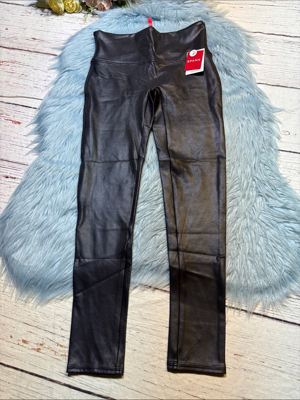 NWT SPANX Faux Leather Leggings in Black sz MP